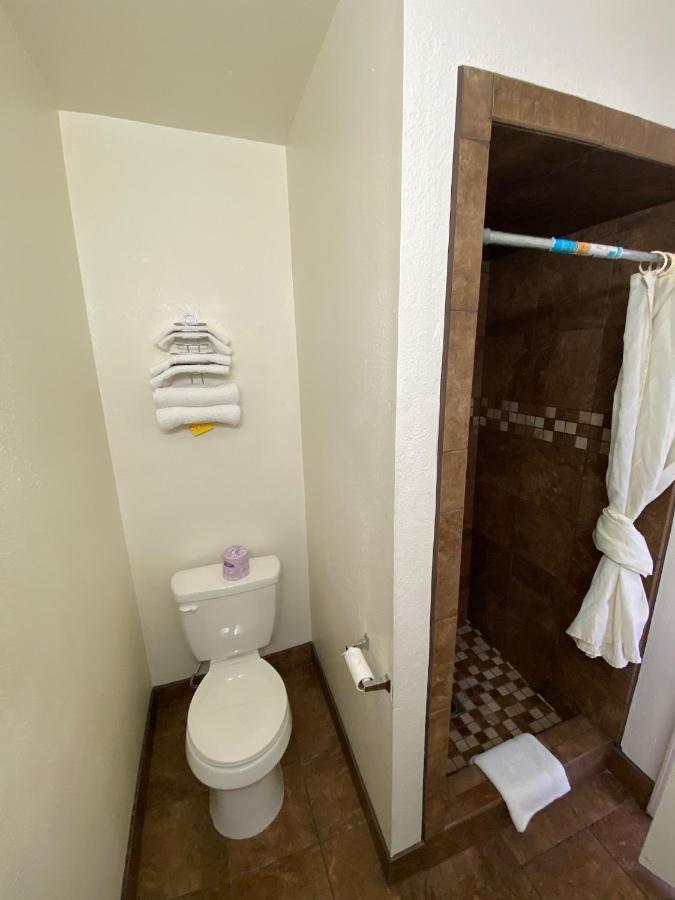 Economy Inn Paso Robles Eksteriør bilde