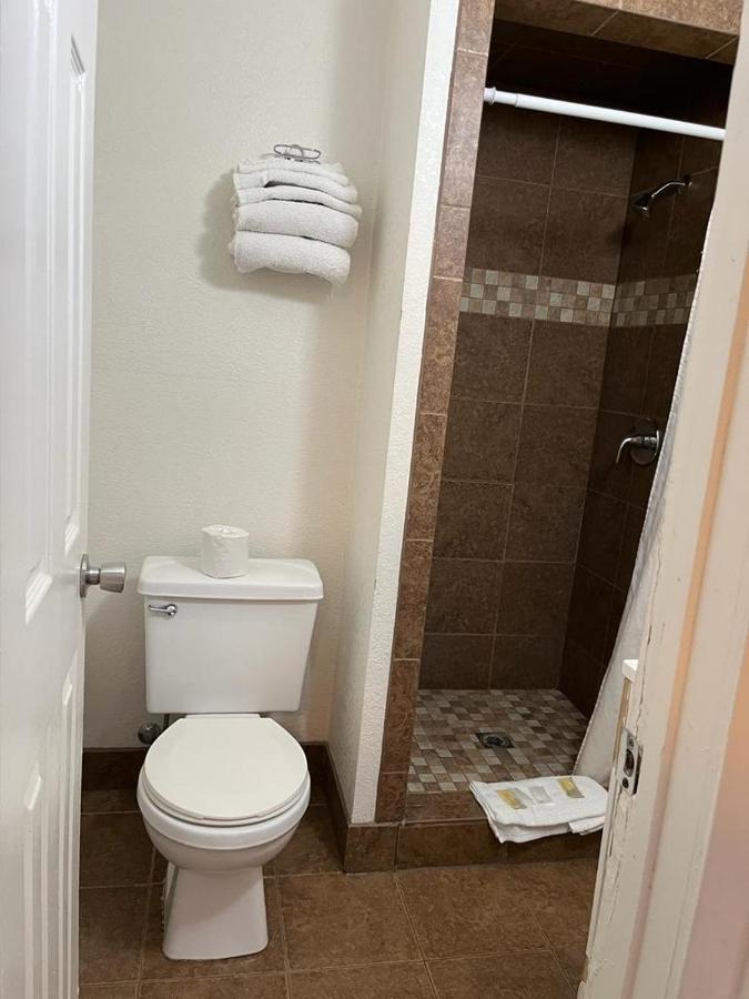 Economy Inn Paso Robles Eksteriør bilde