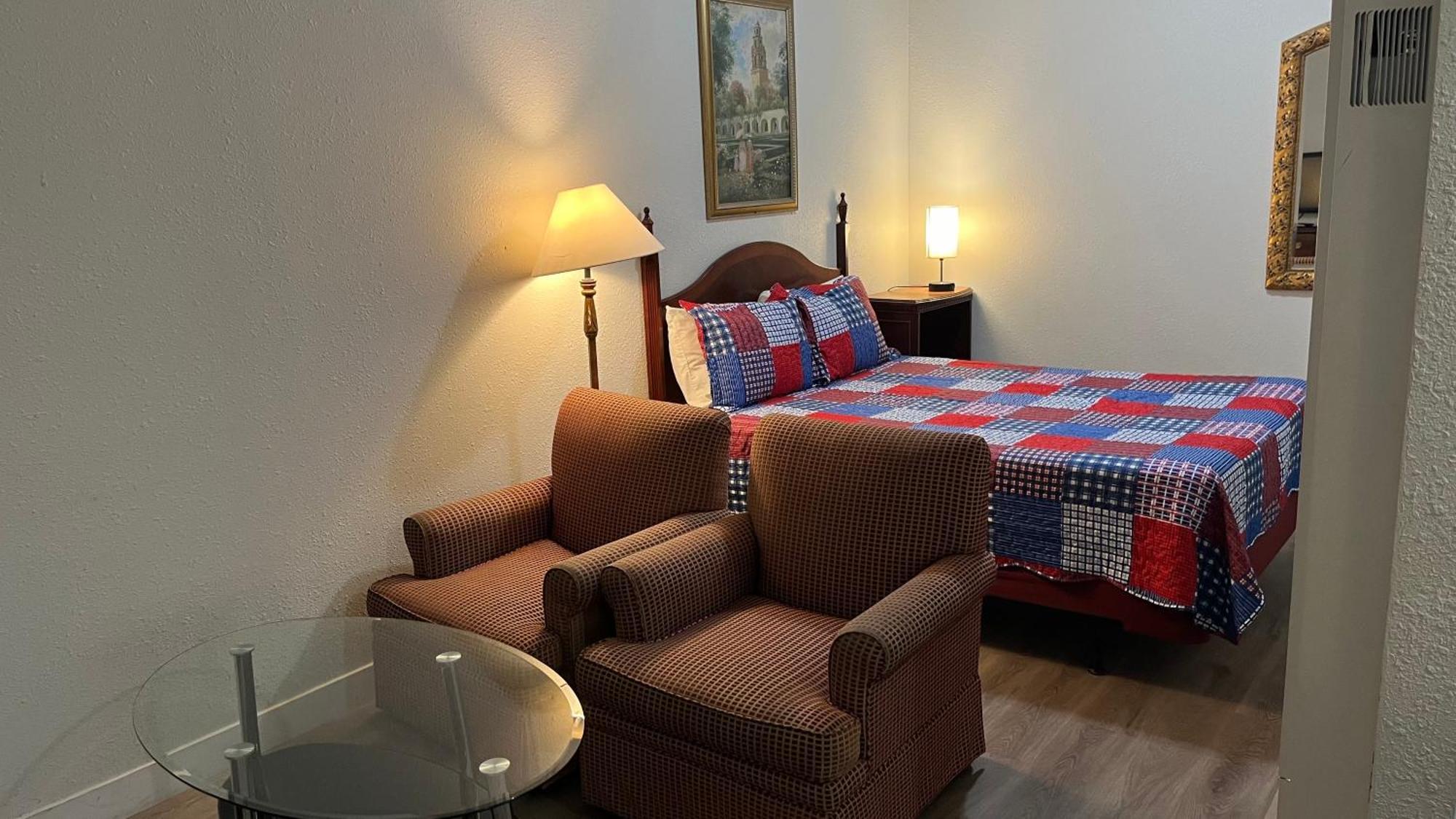 Economy Inn Paso Robles Eksteriør bilde