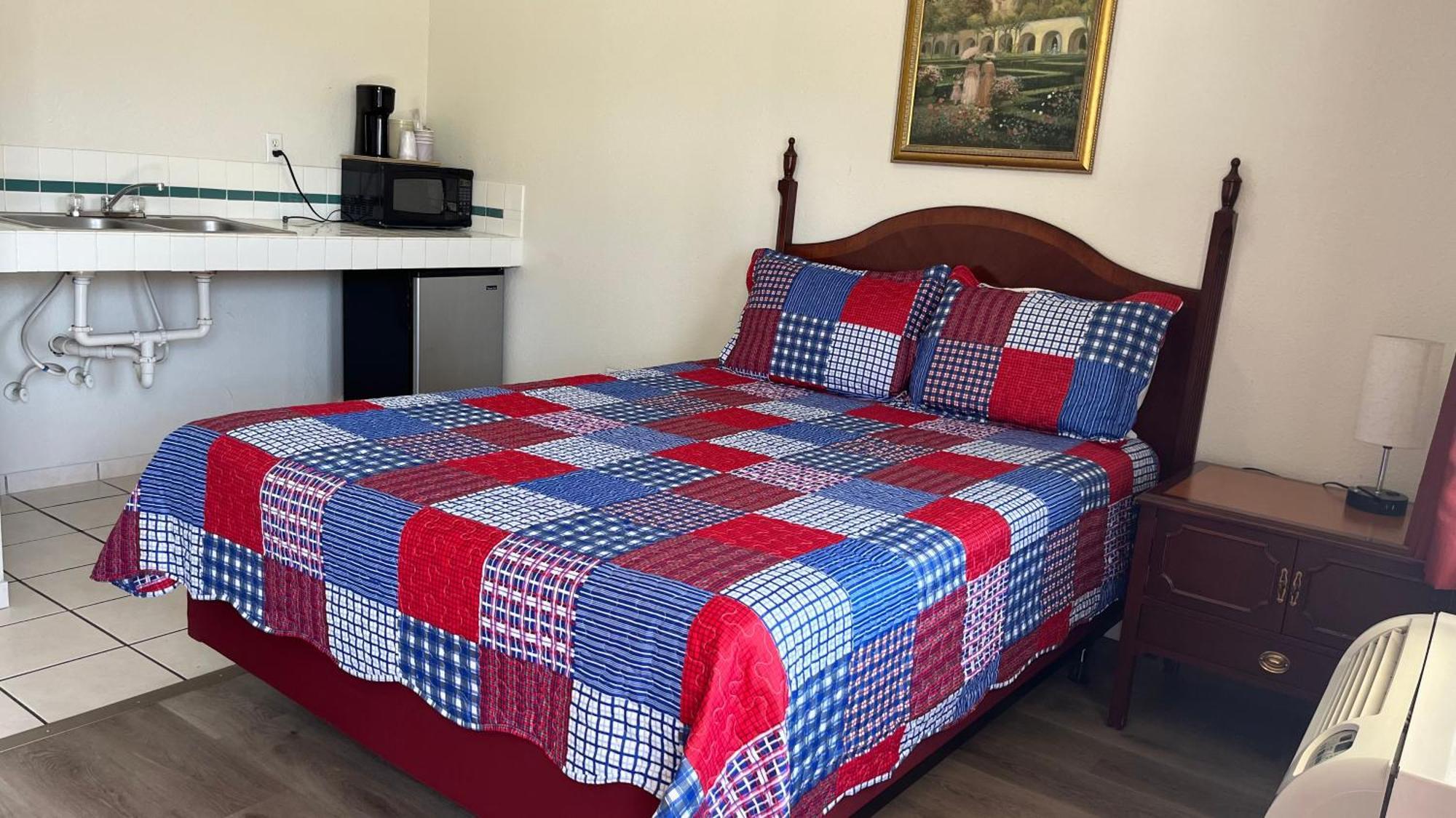 Economy Inn Paso Robles Eksteriør bilde