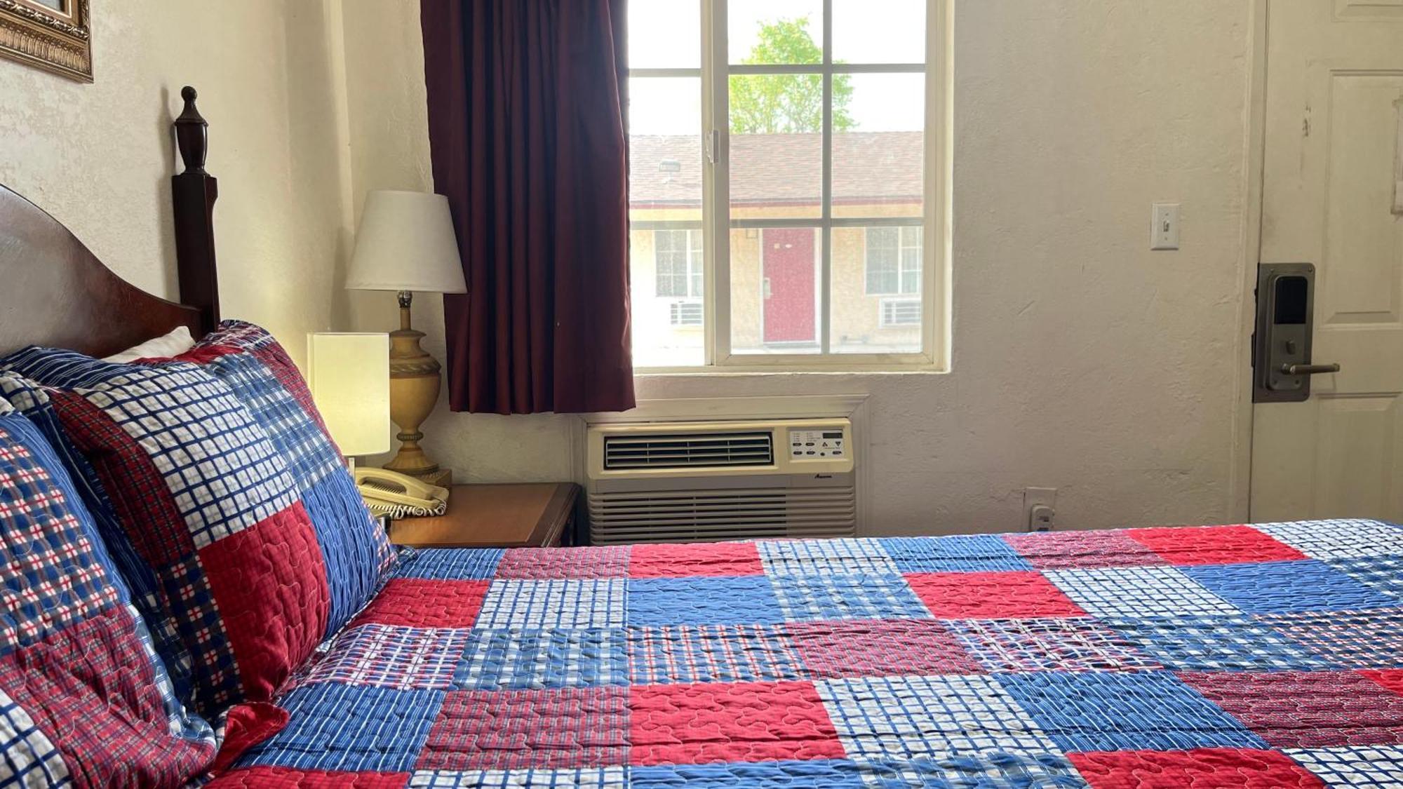 Economy Inn Paso Robles Eksteriør bilde