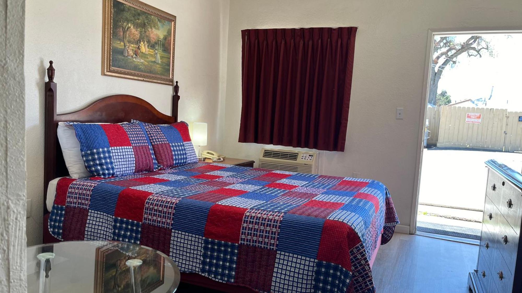 Economy Inn Paso Robles Eksteriør bilde