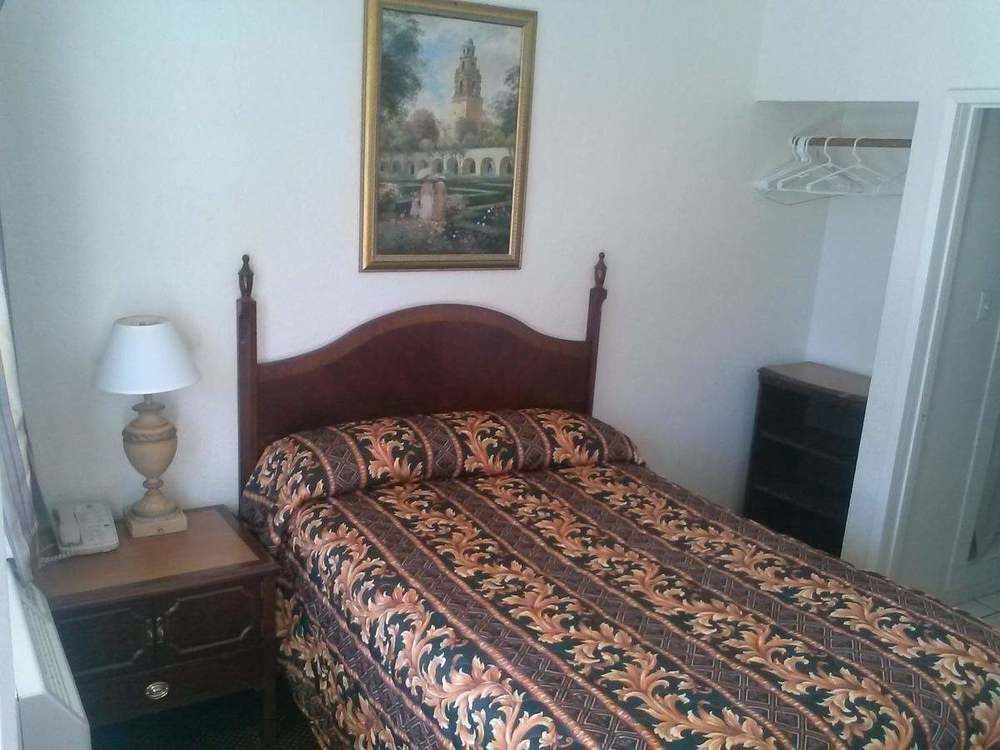 Economy Inn Paso Robles Eksteriør bilde