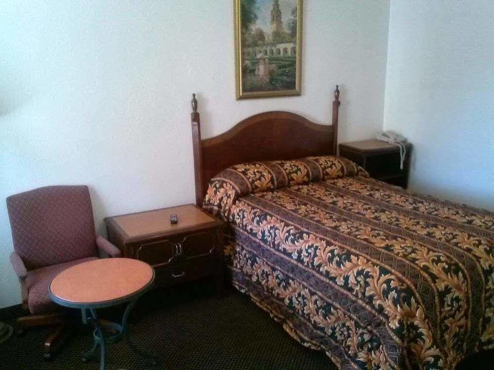 Economy Inn Paso Robles Eksteriør bilde